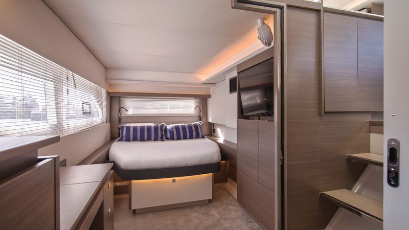 Leopard 53 | So Blue