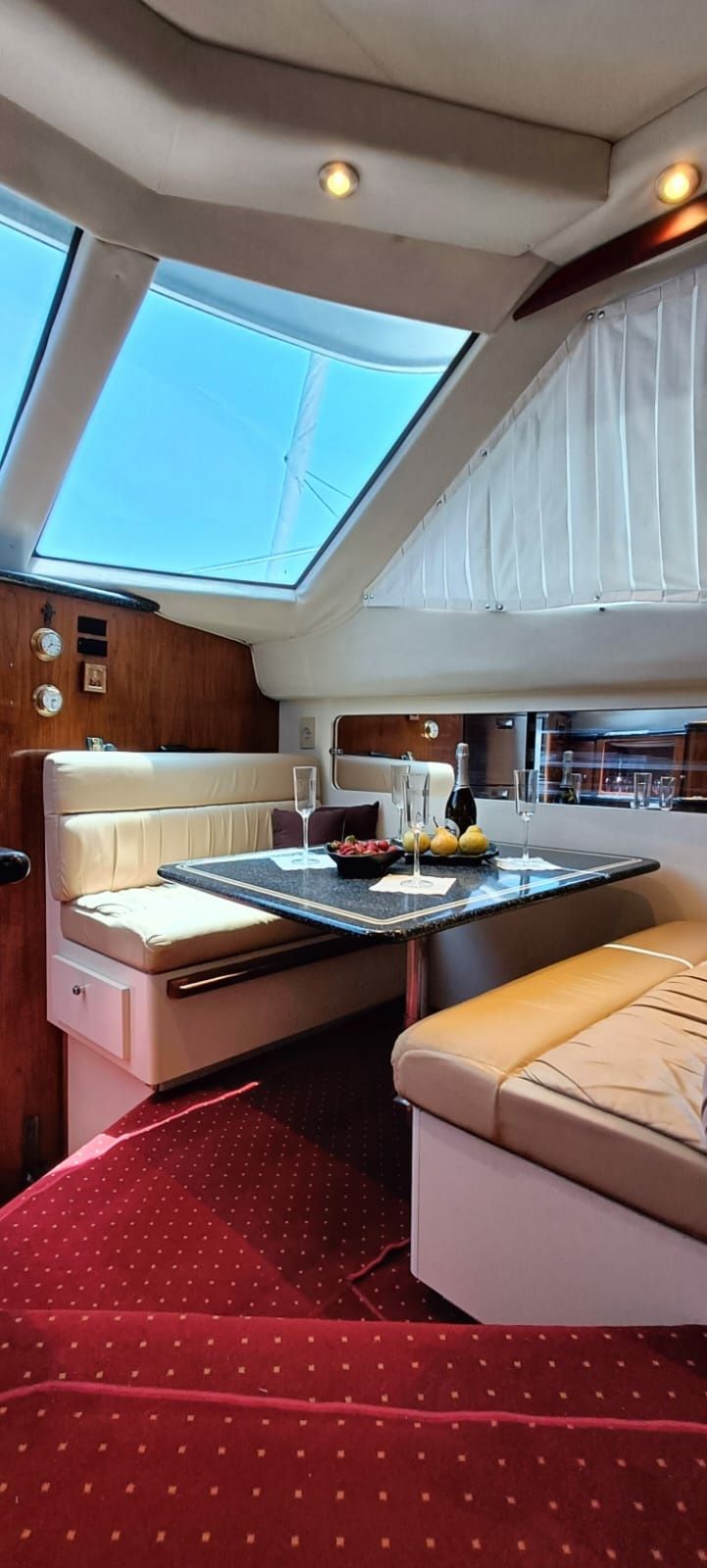 Carver 356 | Sofia K