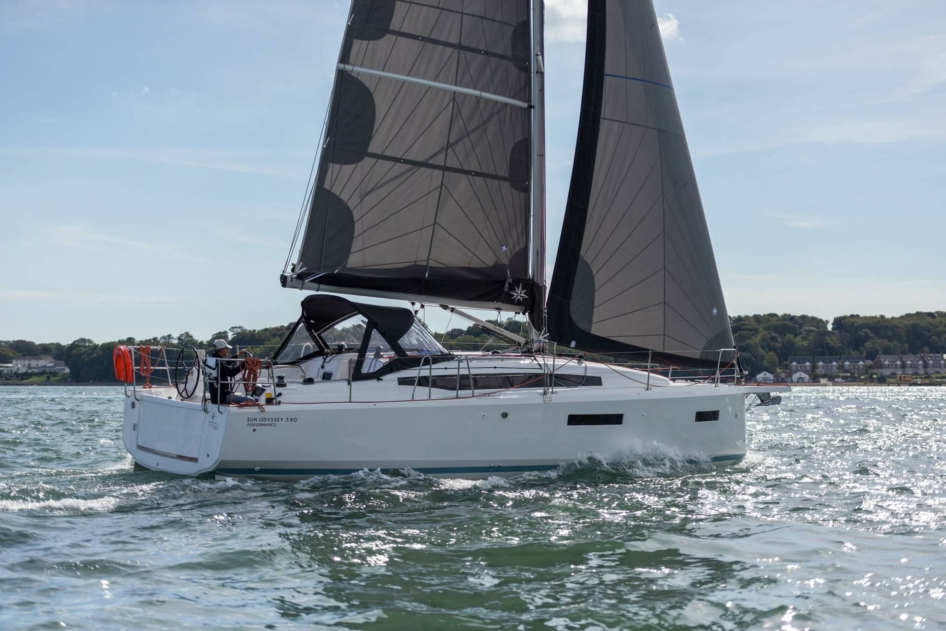 Jeanneau Sun Odyssey 380 | Derminica