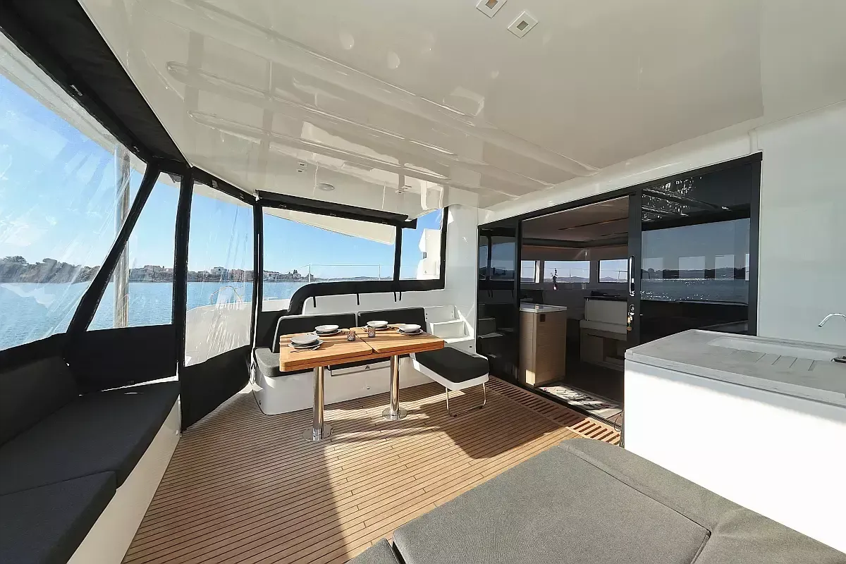 Lagoon 51 | Disonesto