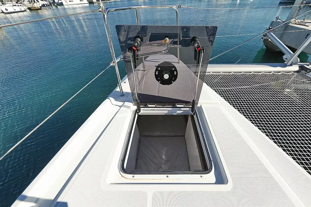 Lagoon 51 | Disonesto