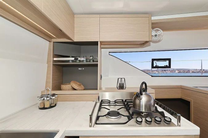 Lagoon 51 | Disonesto