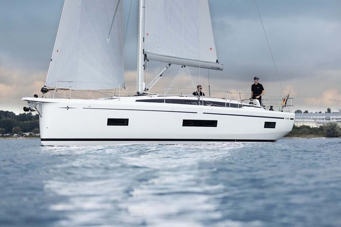Bavaria C46 | Vela