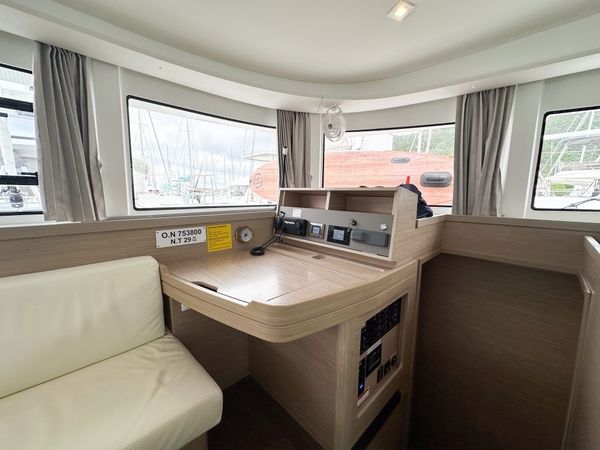 Lagoon 42 | Island Riff