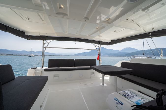 Lagoon 46 | Blue Dream 48