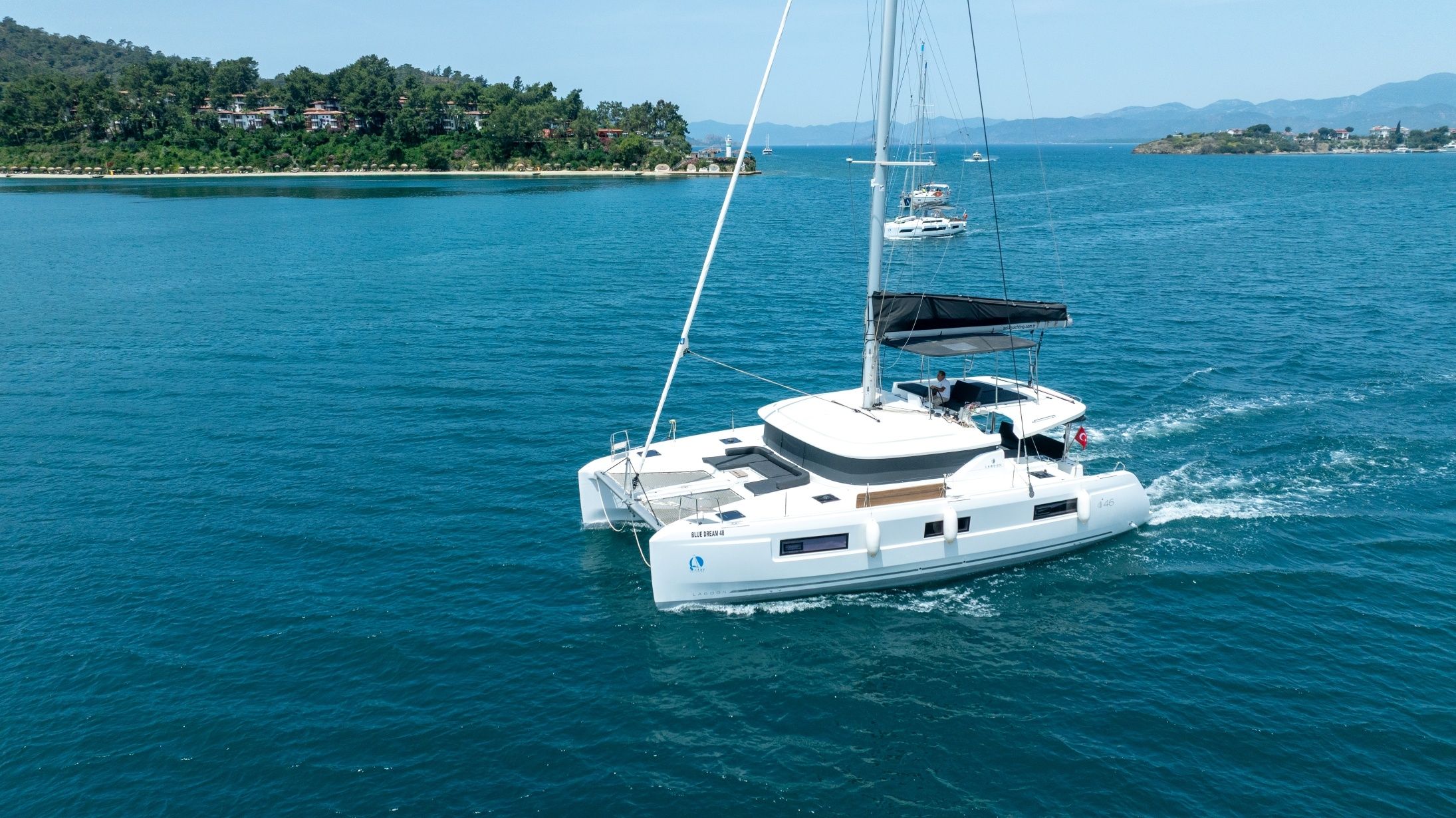 Lagoon 46 | Blue Dream 48