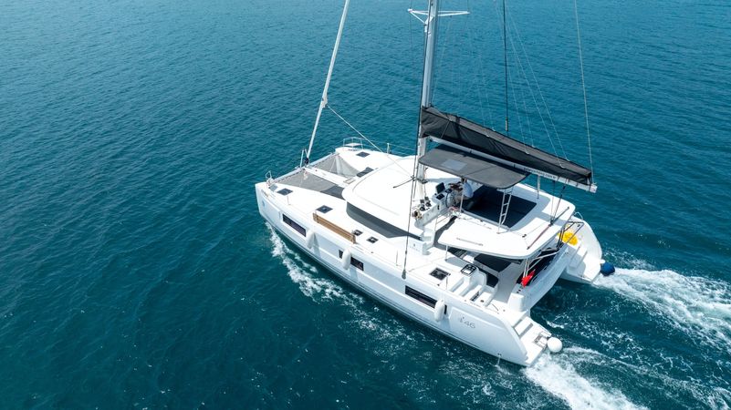 Lagoon 46 | Blue Dream 48