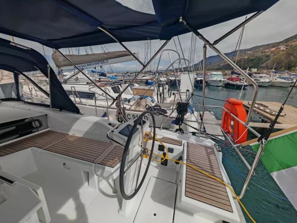 Beneteau Oceanis 46.1 | Aurora