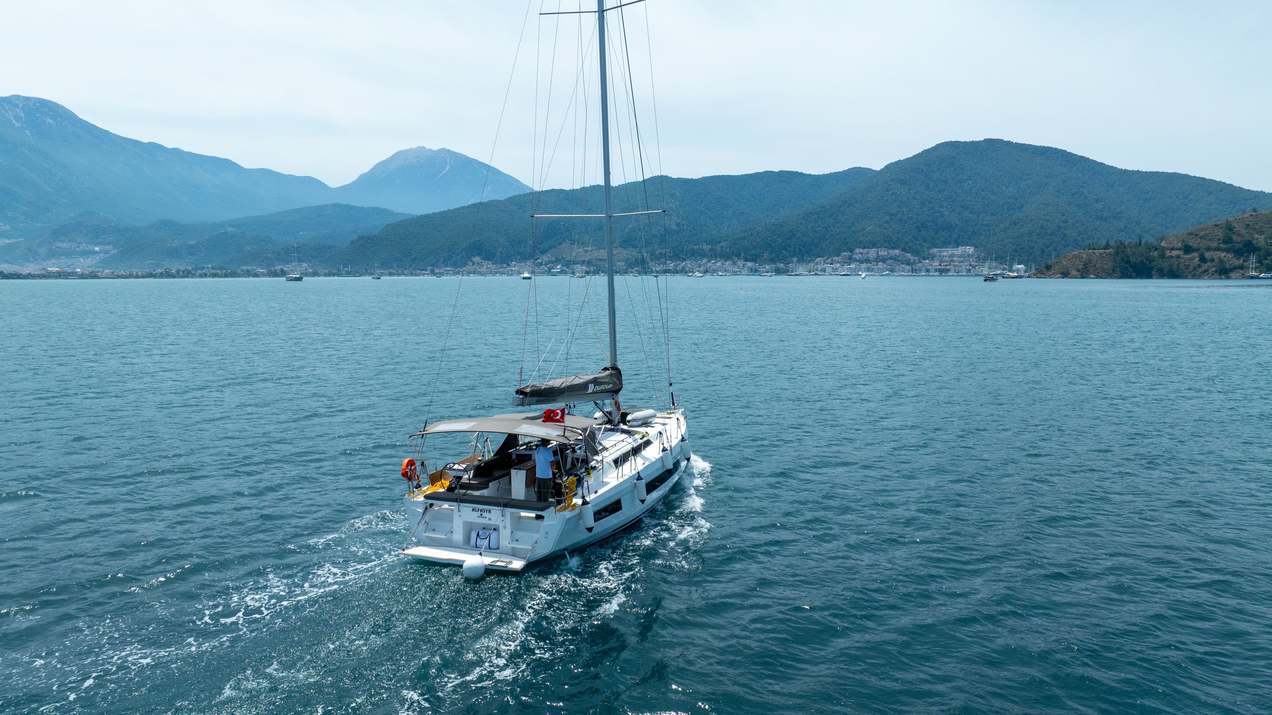 Dufour 44 | Alfasyr