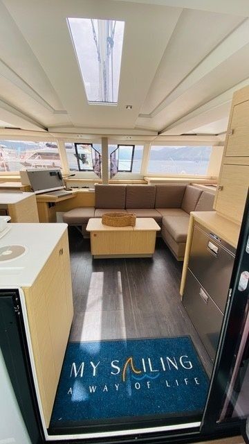 Fountaine Pajot Astrea 42 | Sirius 1