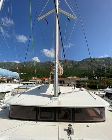 Lagoon 400 S2 | Hybrid - Independent 1