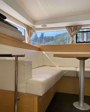 Lagoon 400 S2 | Hybrid - Independent 1