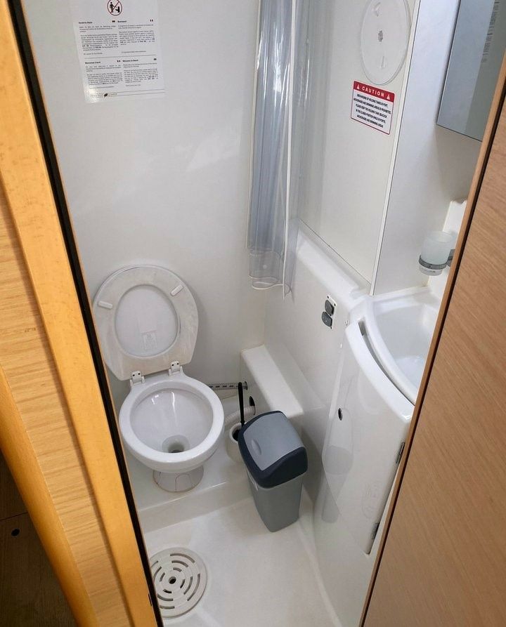 Lagoon 400 S2 | Hybrid - Independent 1