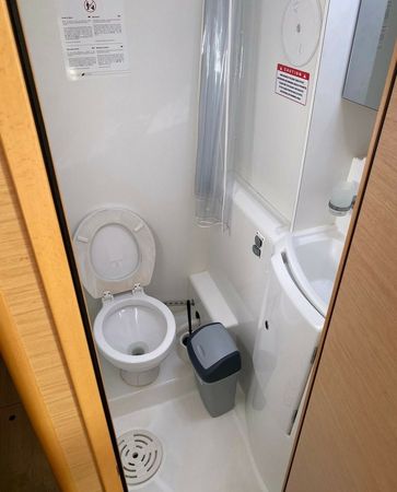 Lagoon 400 S2 | Hybrid - Independent 1