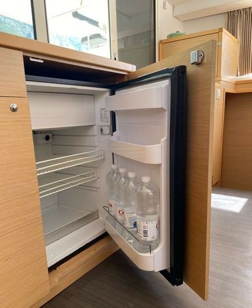 Lagoon 400 S2 | Hybrid - Independent 1