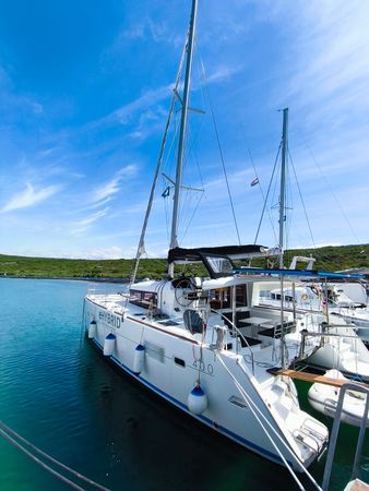 Lagoon 400 S2 | Hybrid - Independent 1