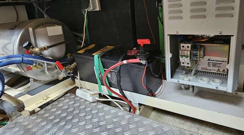 Nowee Caprica 1150 | Amalia