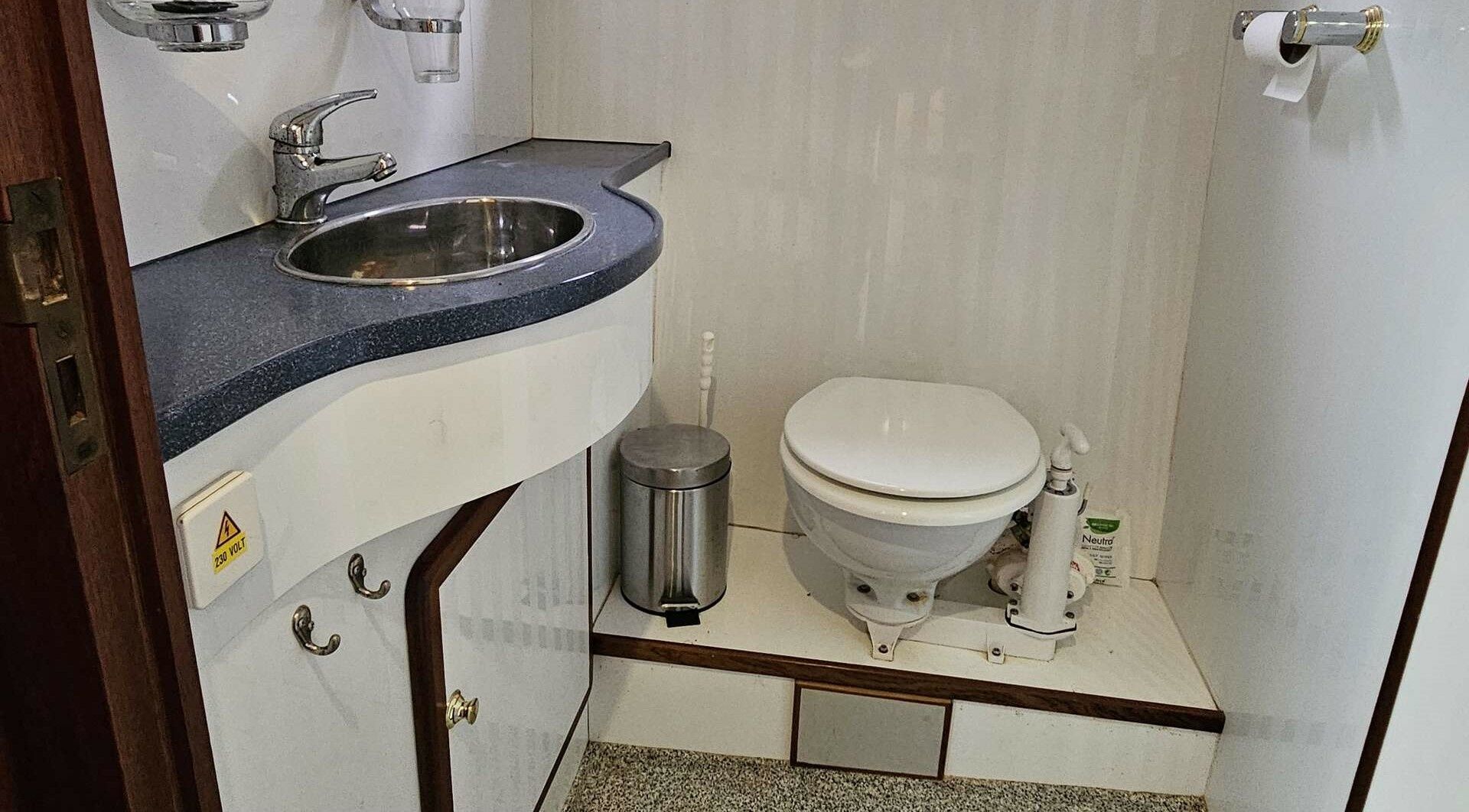 Nowee Caprica 1150 | Amalia