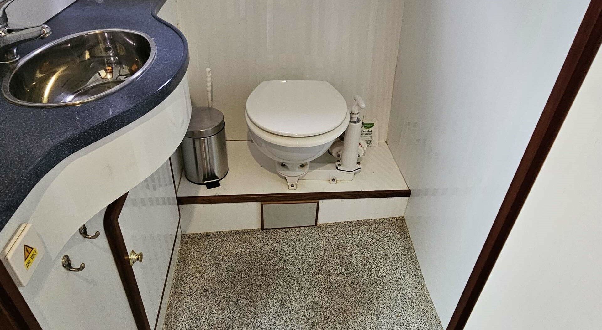 Nowee Caprica 1150 | Amalia