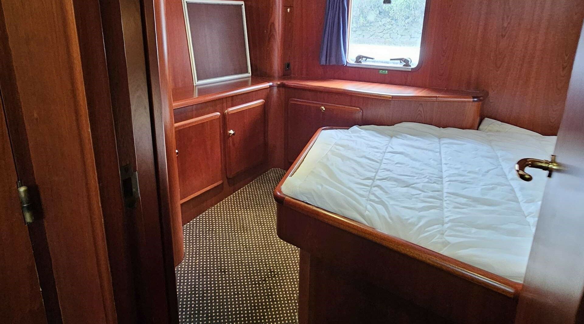 Nowee Caprica 1150 | Amalia