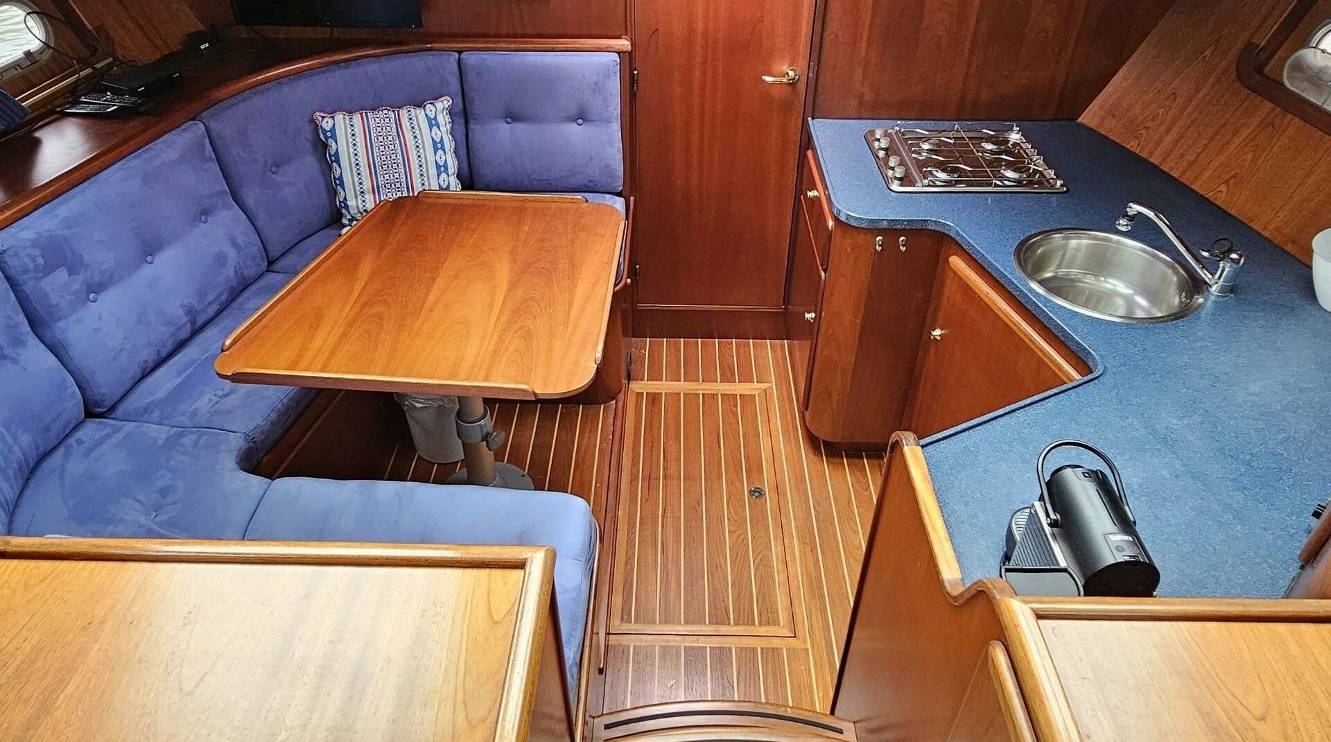 Nowee Caprica 1150 | Amalia