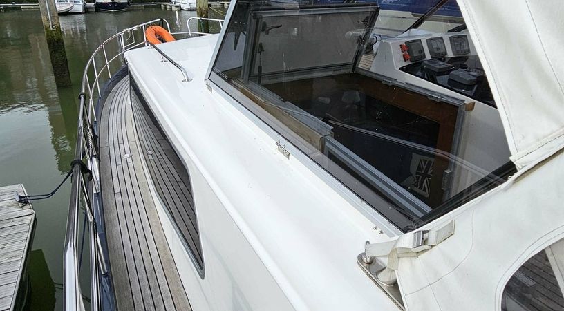 Nowee Caprica 1150 | Amalia