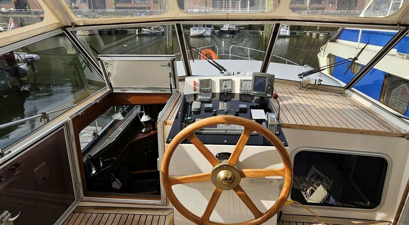 Nowee Caprica 1150 | Amalia