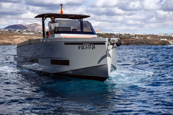 De Antonio D32 | Chic & Tonic