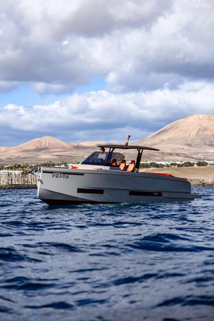 De Antonio D32 | Chic & Tonic