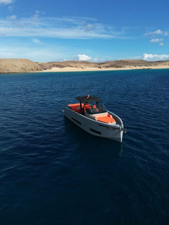 De Antonio D32 | Chic & Tonic