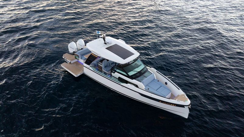 Saxdor 320 GTO | Tide Hunter