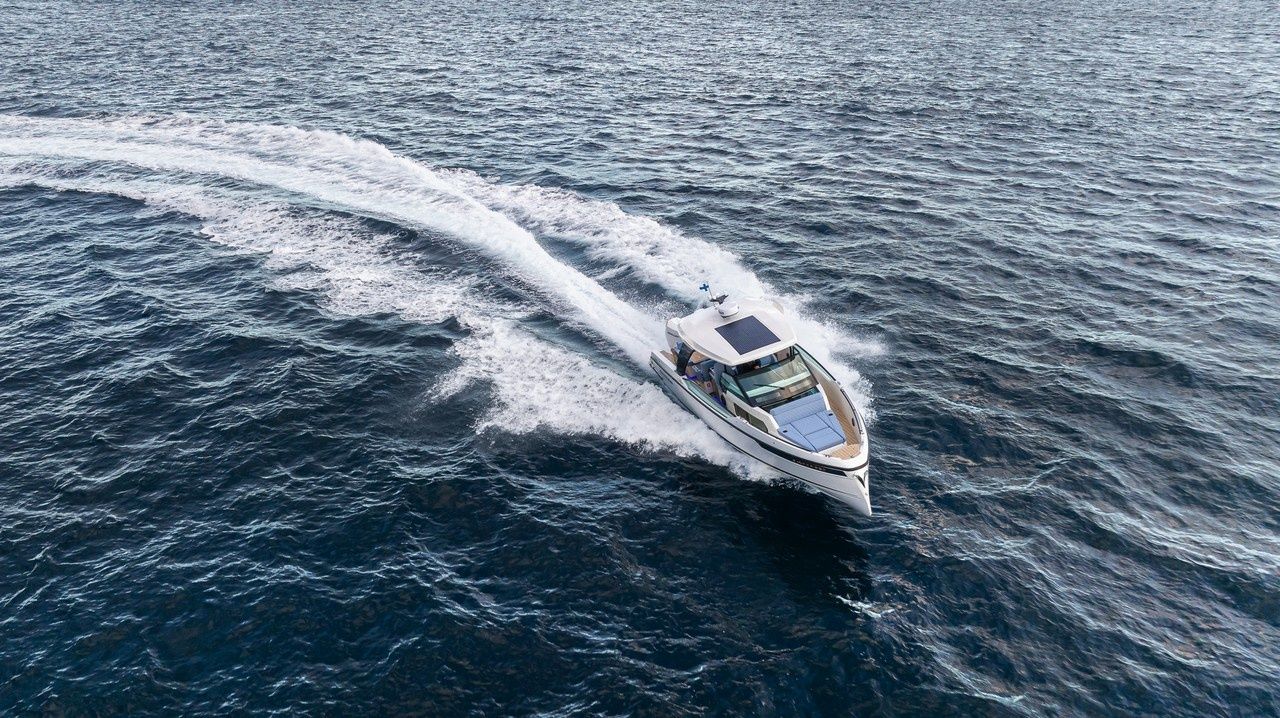 Saxdor 320 GTO | Tide Hunter