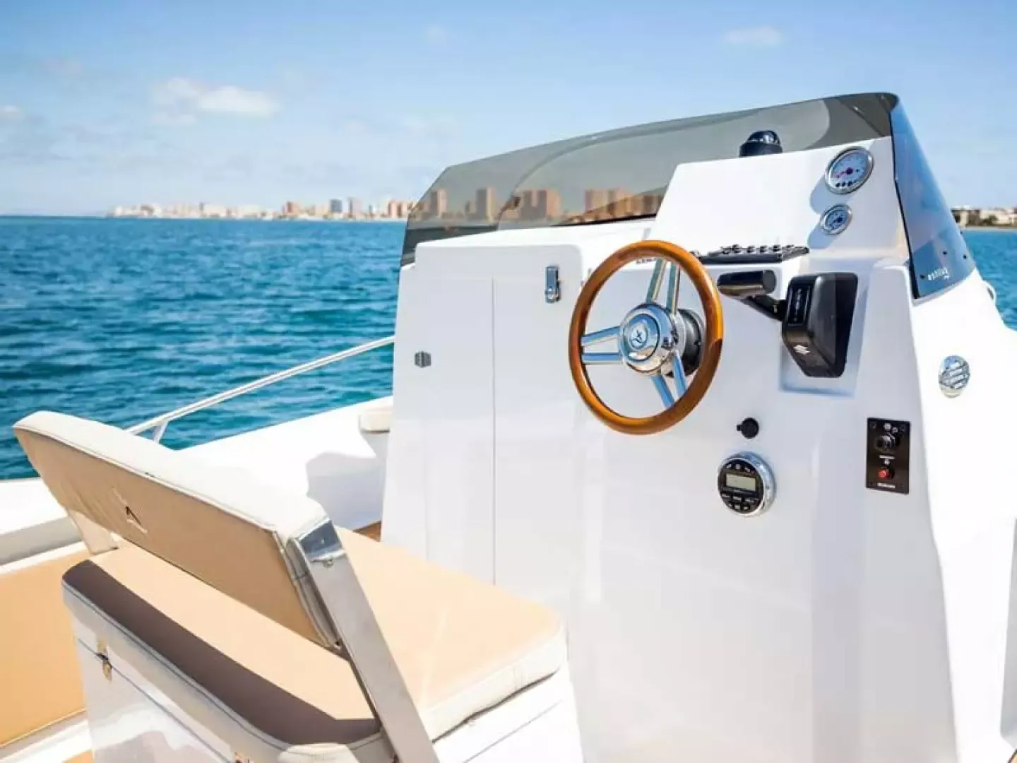 Astilux 600 SD | Just Six