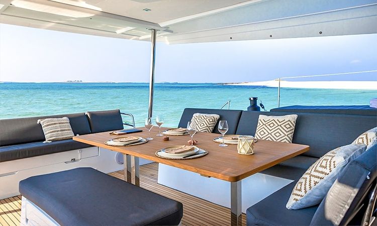 Fountaine Pajot Aura 51 | Dede