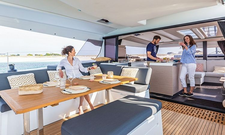 Fountaine Pajot Aura 51 | Dede