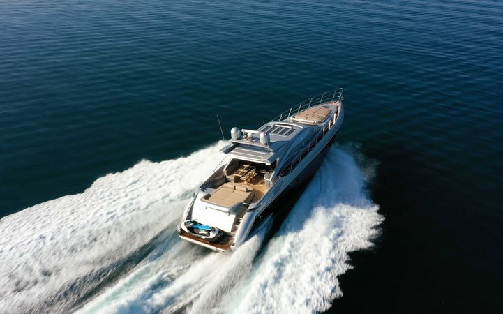 Azimut 68 | Falch