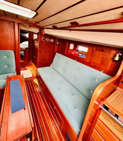 Hallberg Rassy 352 | Viking Queen
