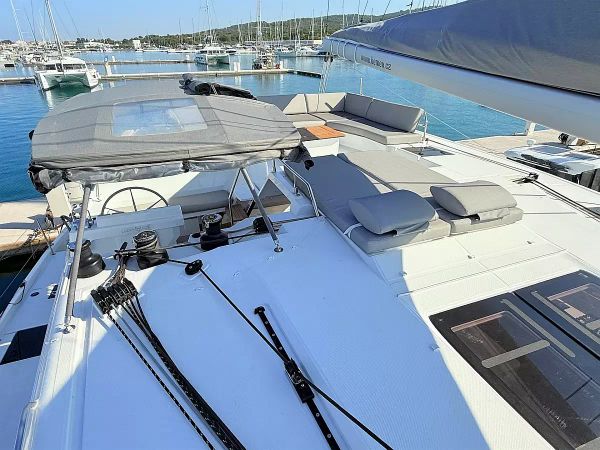Fountaine Pajot Aura 51 | Lucky Fox