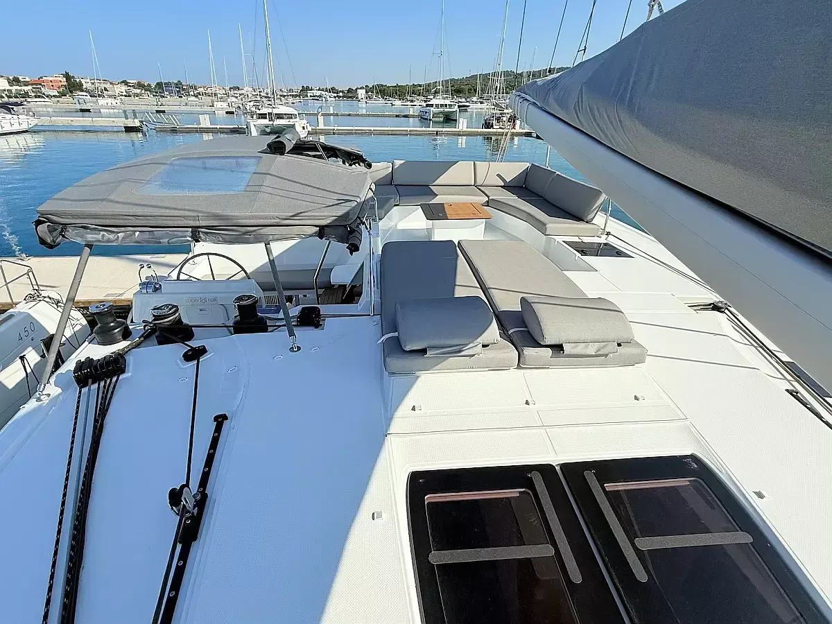 Fountaine Pajot Aura 51 | Lucky Fox