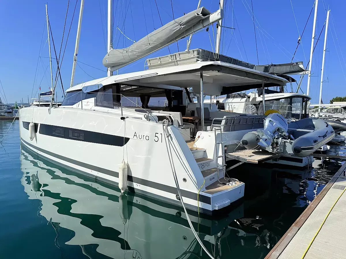 Fountaine Pajot Aura 51 | Lucky Fox