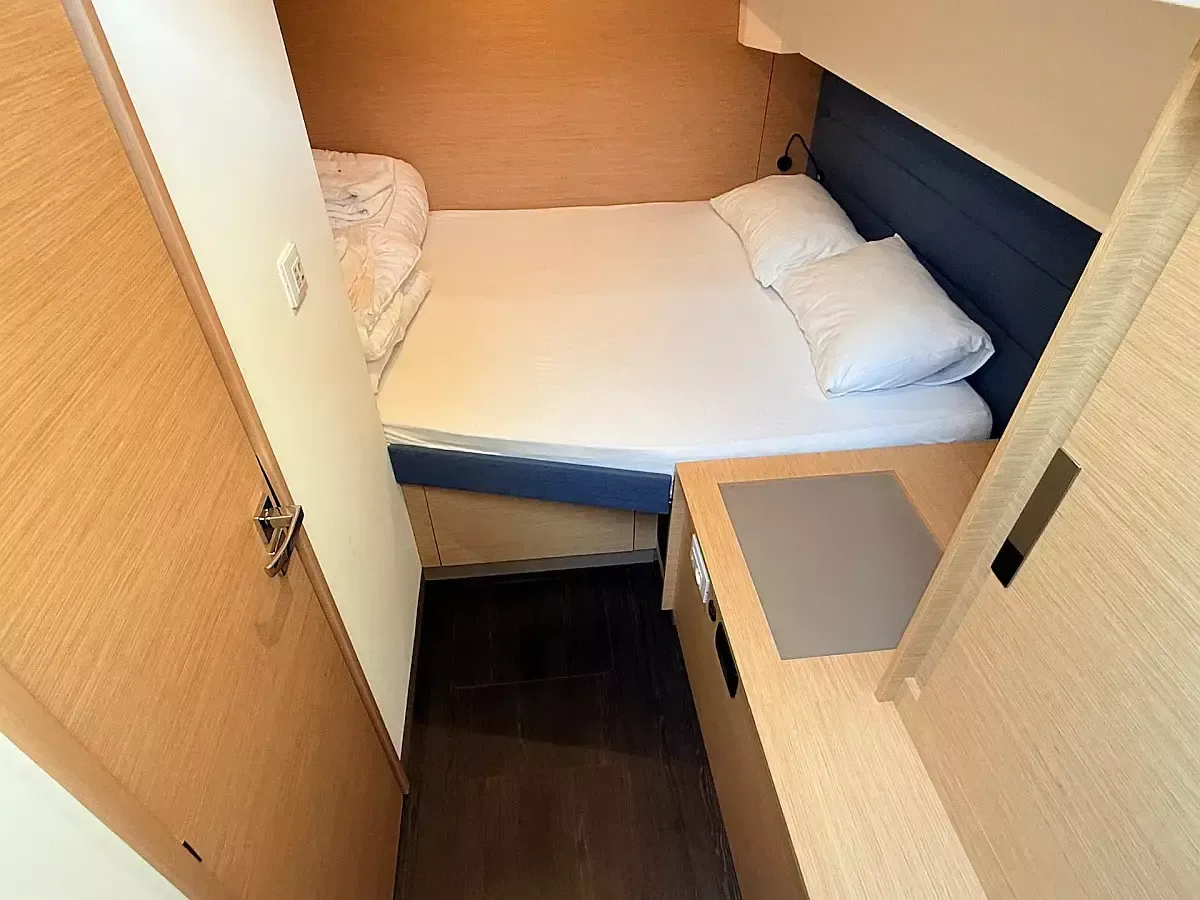 Fountaine Pajot Aura 51 | Lucky Fox