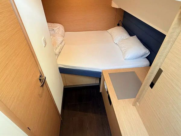 Fountaine Pajot Aura 51 | Lucky Fox
