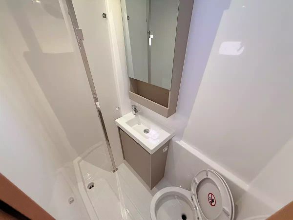 Fountaine Pajot Aura 51 | Lucky Fox