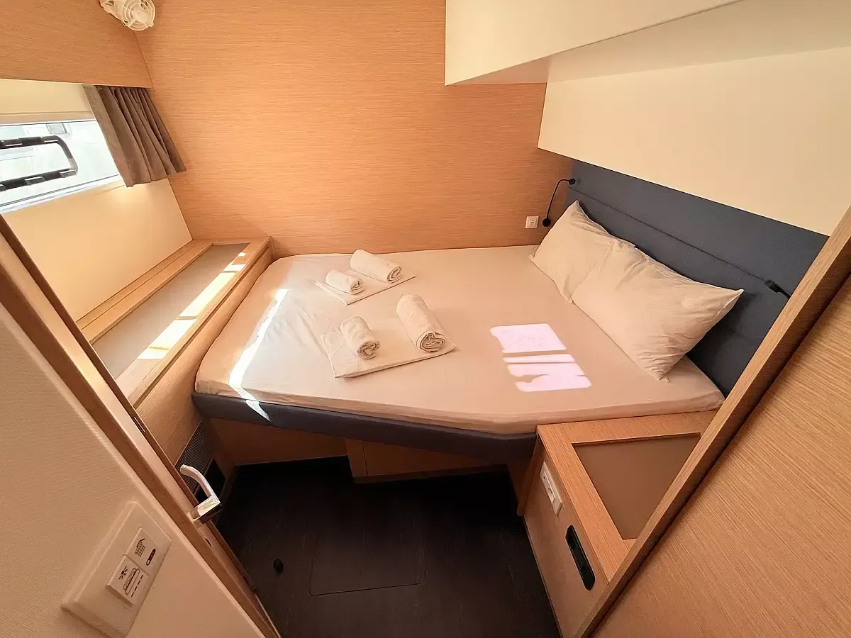 Fountaine Pajot Aura 51 | Lucky Fox