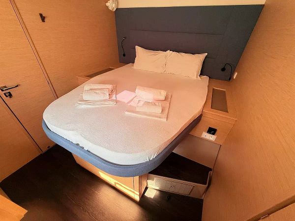 Fountaine Pajot Aura 51 | Lucky Fox