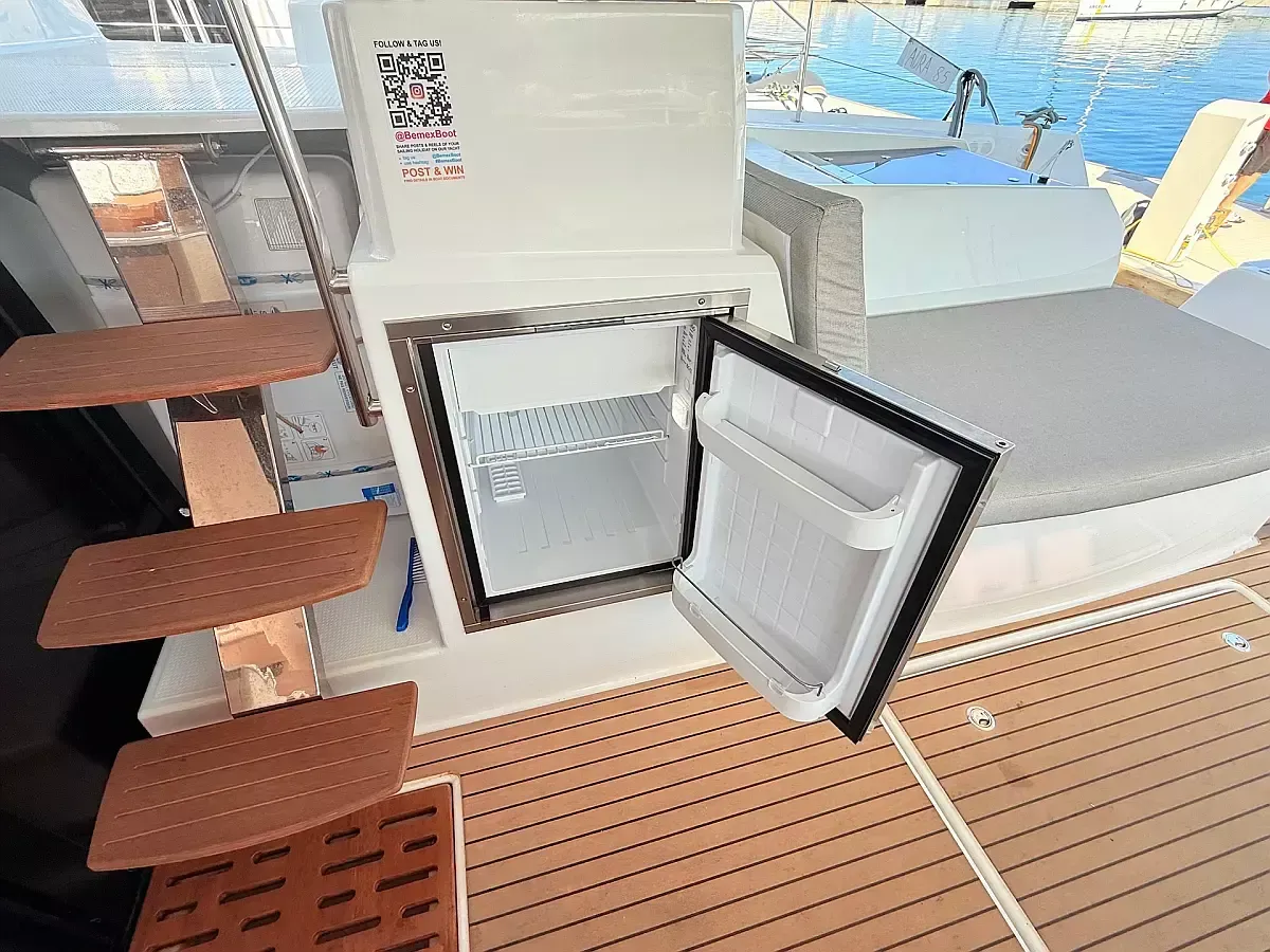 Fountaine Pajot Aura 51 | Lucky Fox