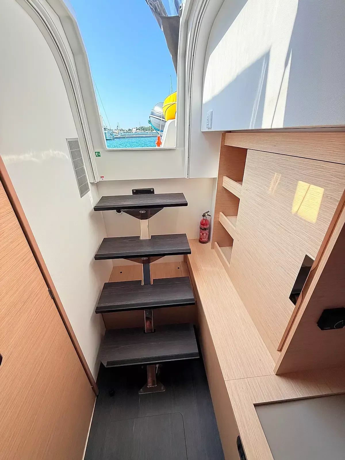 Fountaine Pajot Aura 51 | Lucky Fox