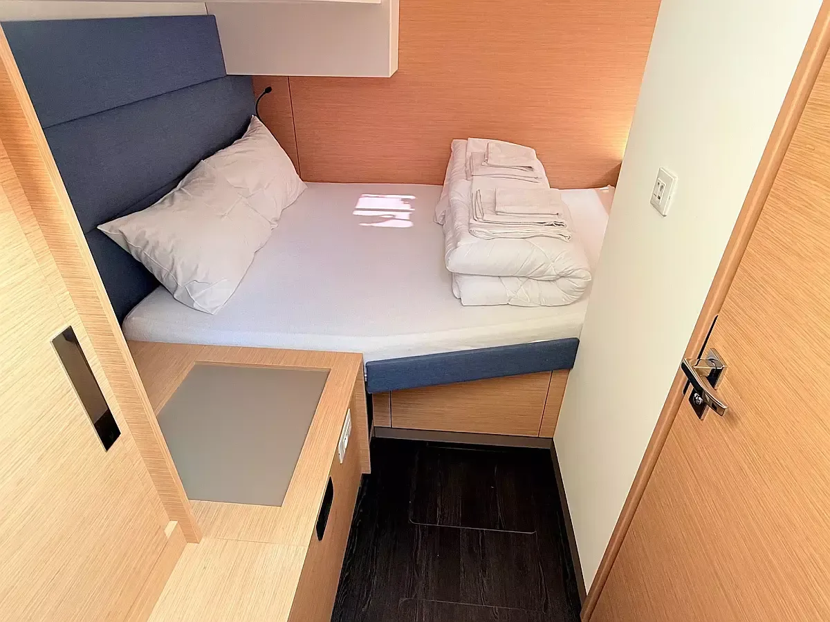 Fountaine Pajot Aura 51 | Lucky Fox