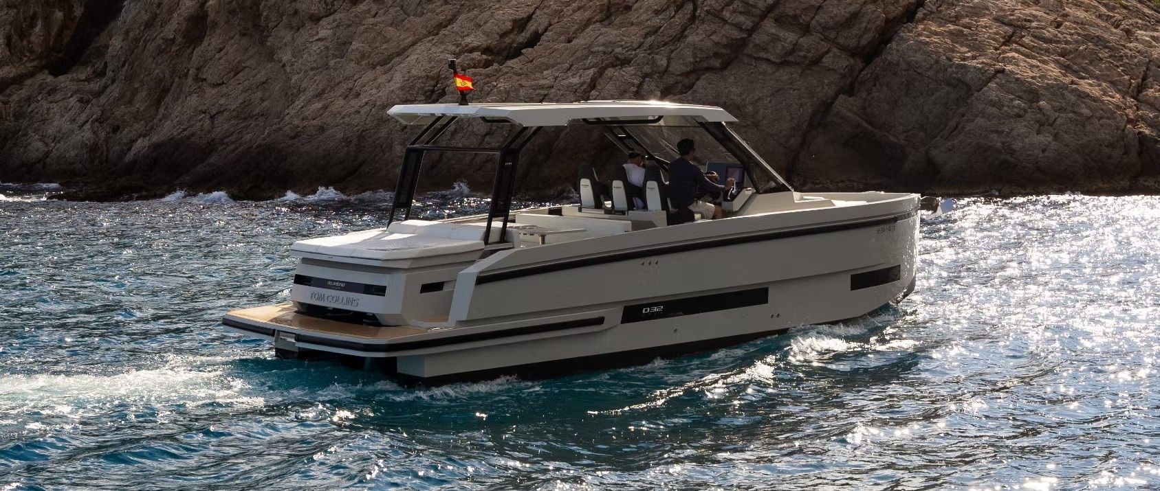 De Antonio D32 | Sway