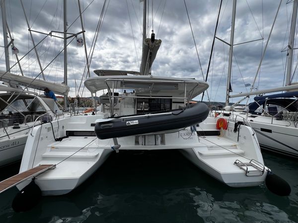 Lagoon 42 | Zahira